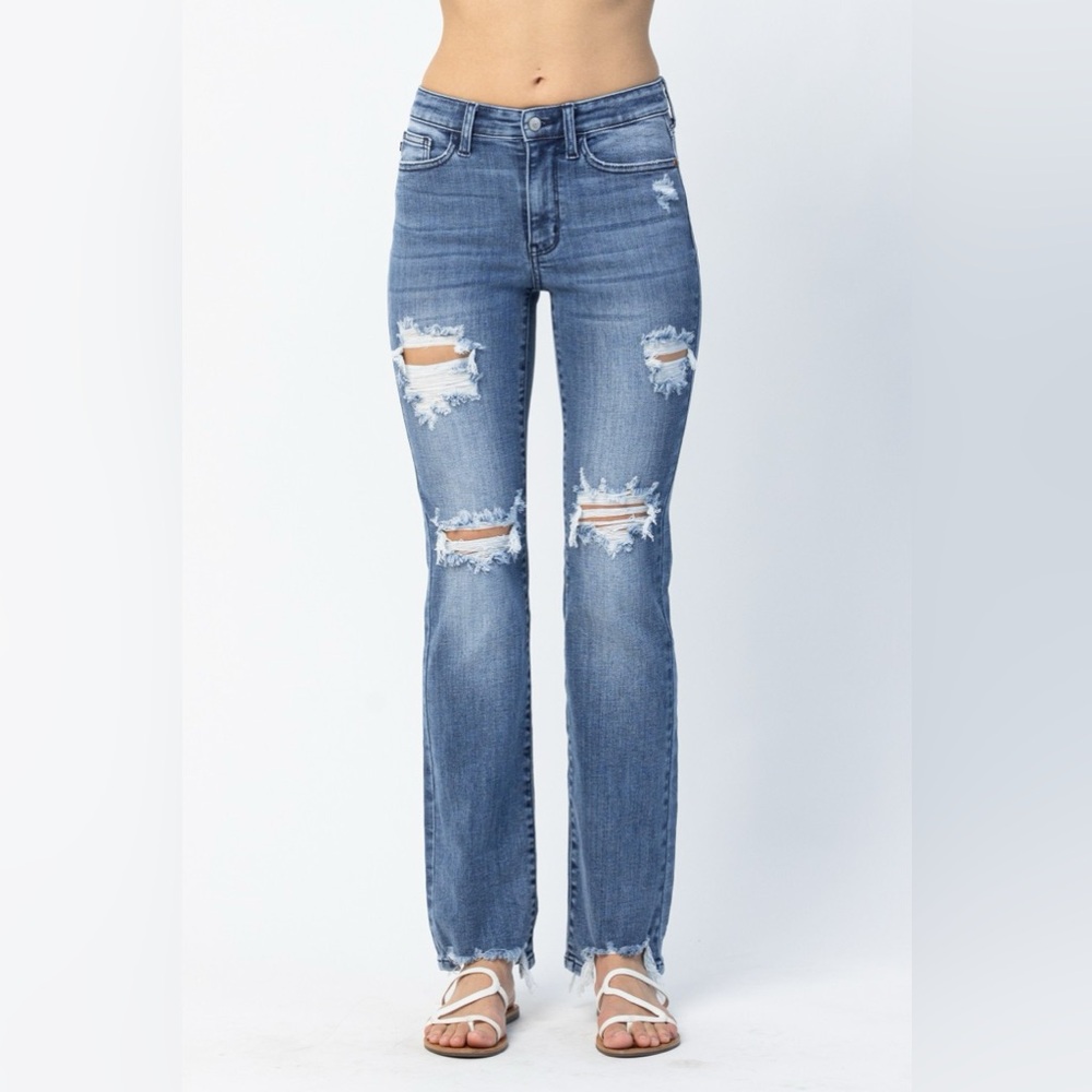 NEW 🎉🎉Judy Blue Full Size Mid Rise Destroy Straight Jeans Plus Size - Picture 2 of 15